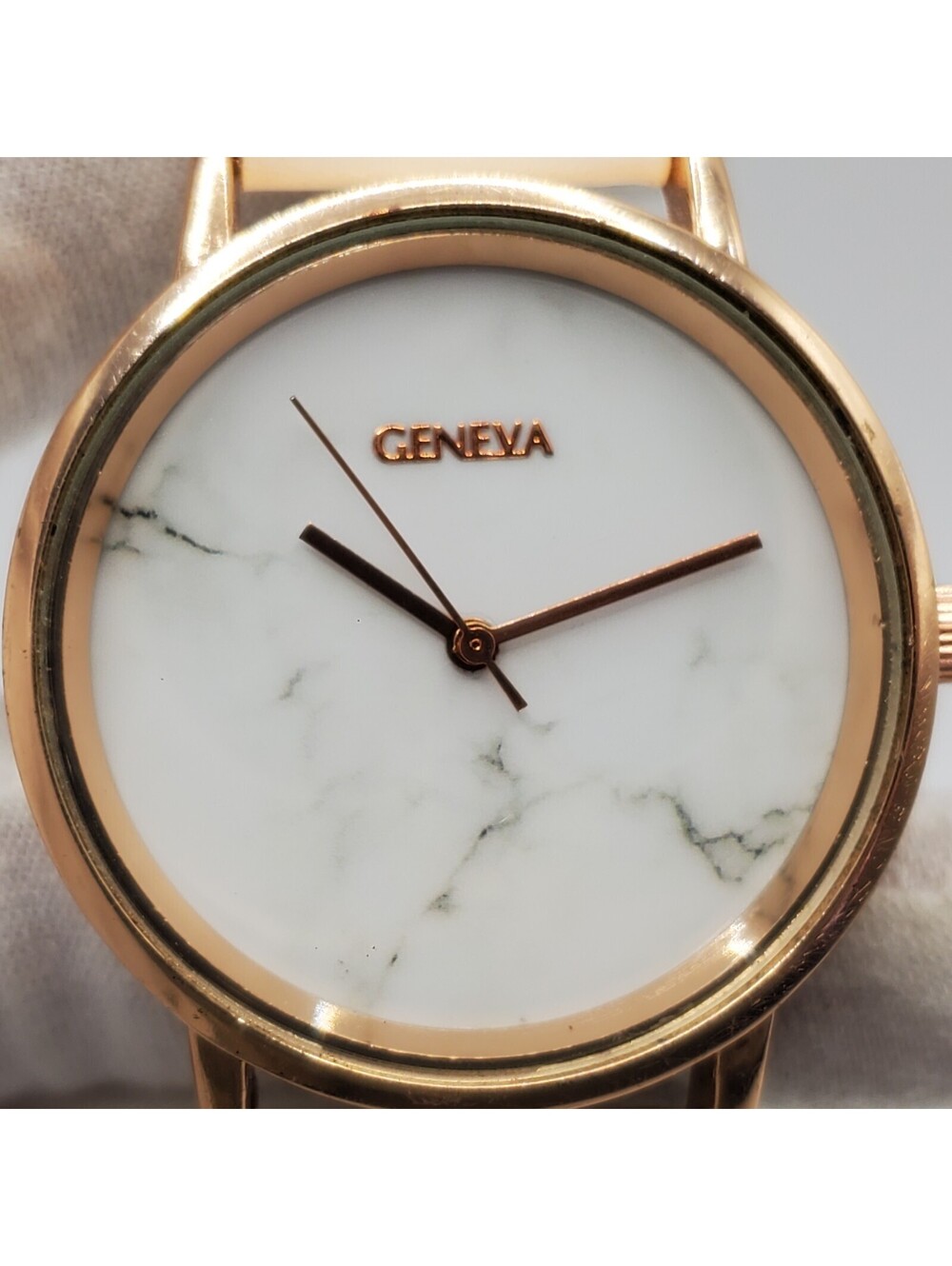 Geneva Watch Women 36mm Marble Style Dial White Band New Battery - Picture 7 of 14
